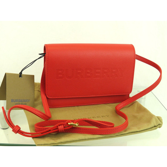 $1090 BURBERRY HAMPSHIRE RED LOGO LEATHER FLAP CROSSBODY CLUTCH BAG ITALY - Picture 2 of 15